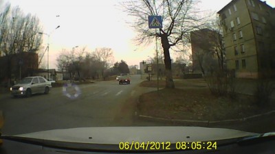 авто слева, 06.04.2012 г..JPG