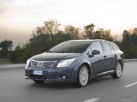 toyota_avensis_wagon_2.jpg