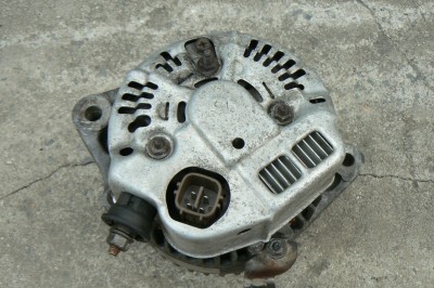 Генератор Toyota 27060-74850 вид 1.JPG