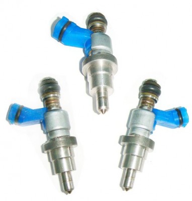 TOYOTA-AVENSIS-2-0-1AZ-FSE-DENSO-fuel-injector-NOZZLE-genuine-car-parts-oem-23209-28070.jpg