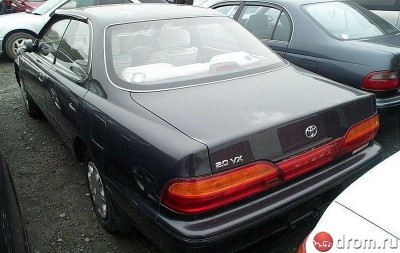 toyota_vista_16801.jpg