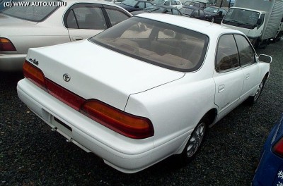 toyota_vista_961.jpg