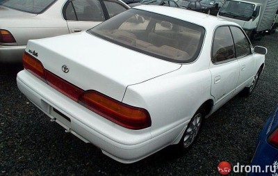 toyota_vista_16804.jpg